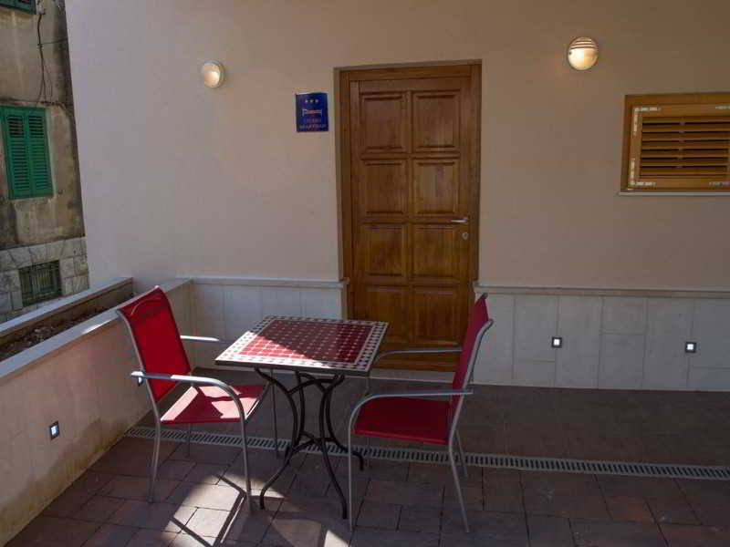Apartments & Rooms Toni سبليت المظهر الخارجي الصورة